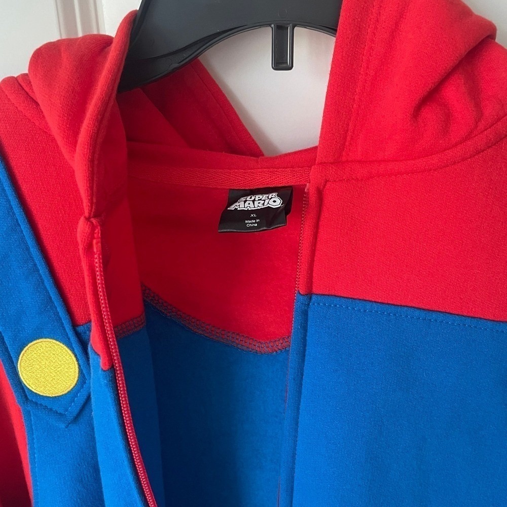Nintendo Super Mario Boys XL Red Blue Costume Zip Up Hoodie Sweatshirt NWT - Picture 2 of 4